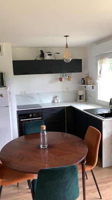 Appartement Lumineux De 60M2 Guer Esterno foto